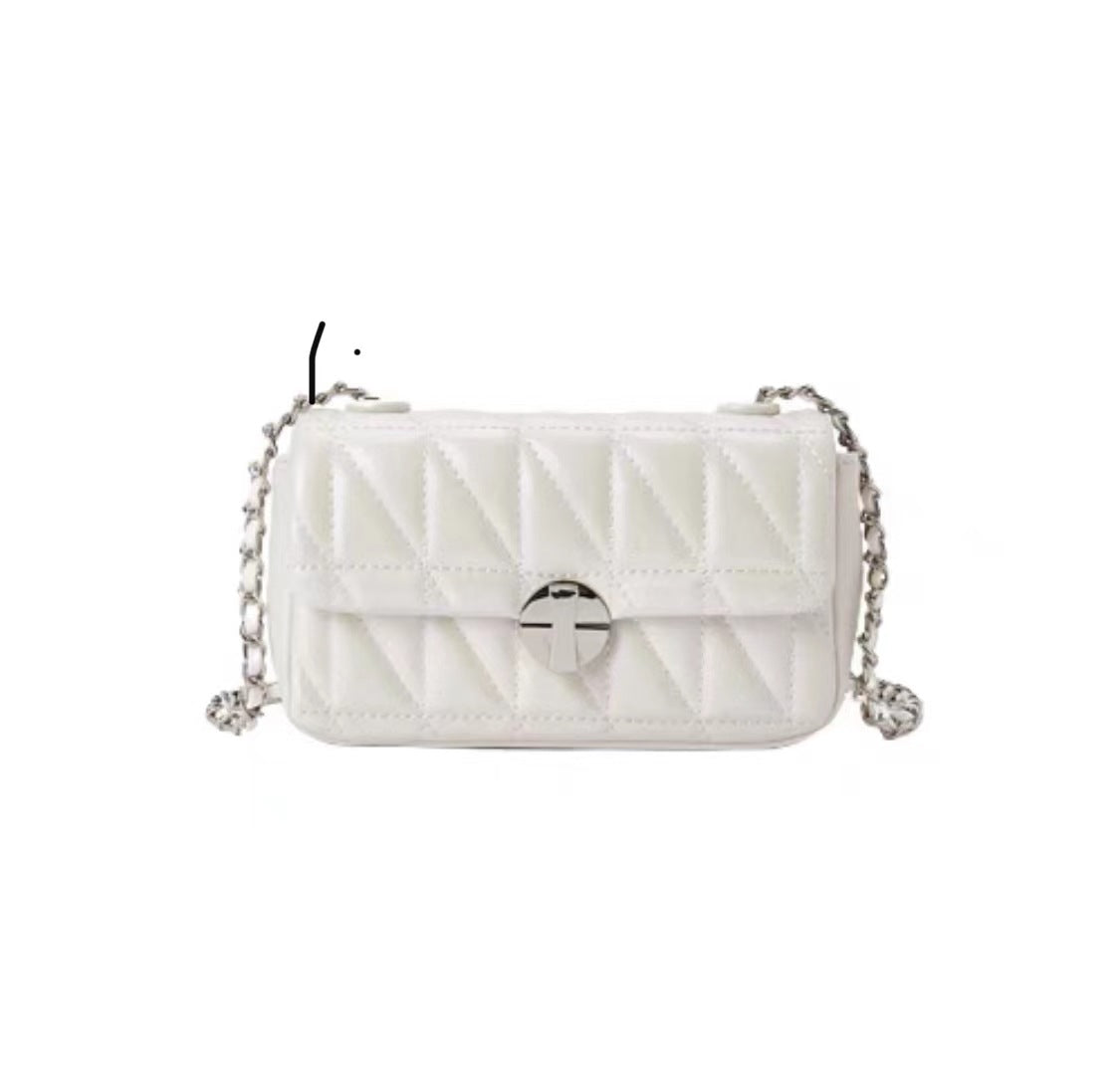 Women's Advanced Texture Diamond Chain Underarm Shoulder Bags