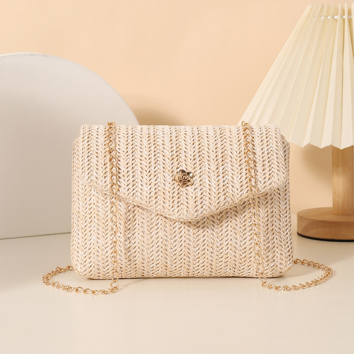 Women's Style Trendy Straw Flip Magnetic Snap Small Square Bags