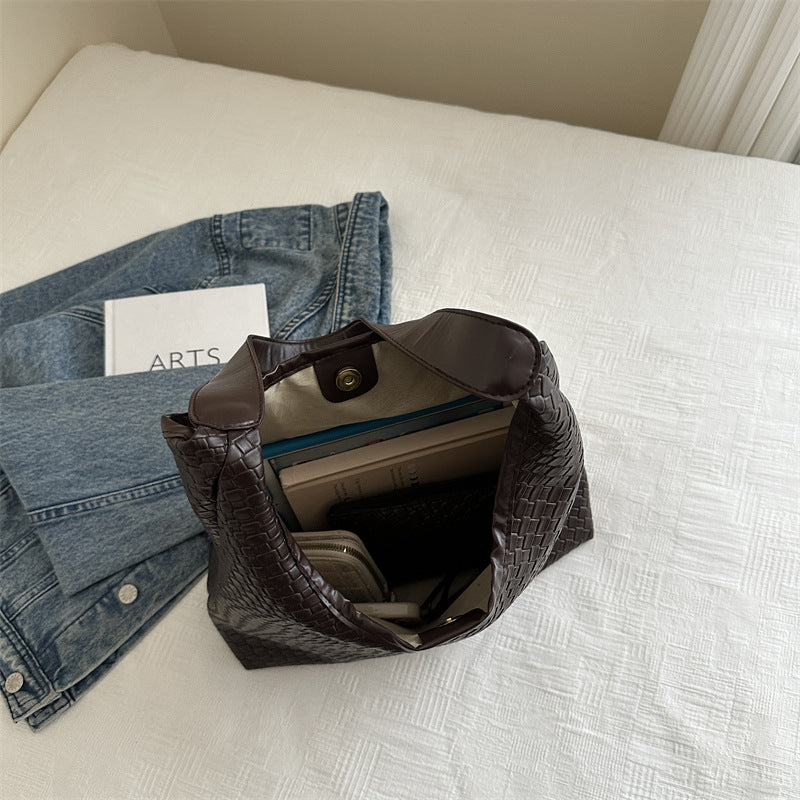 Retro Large Capacity Female Popular Western Bags