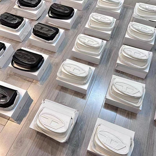 Women's Retro Fashion Western Style Niche Advanced Crossbody Bags