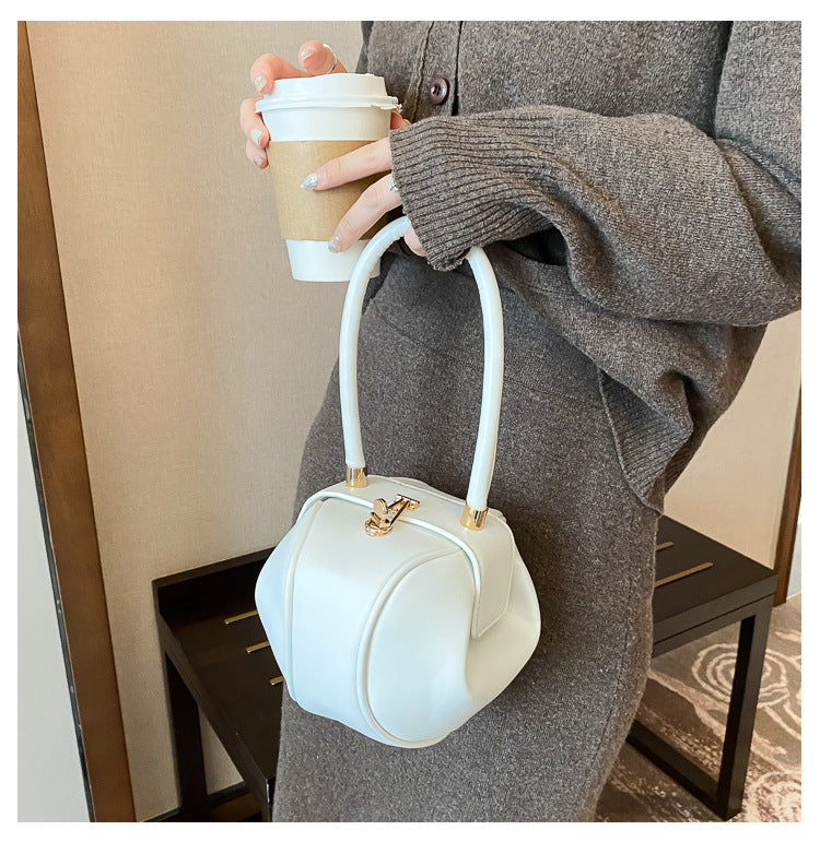 Female Retro Personalized Popular Fashionable Stylish Bags