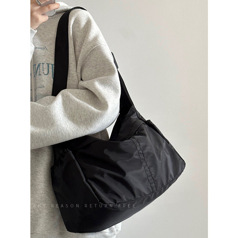 Nylon Cloth Dumpling Unisex Simple Style Shoulder Bags