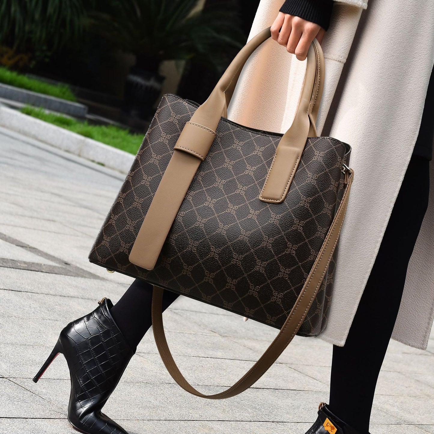Women's Elegant Commuter Soft Leather Embossed Handbags
