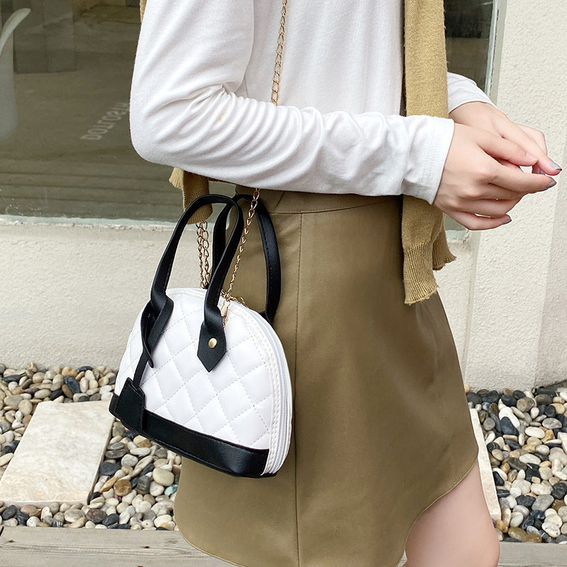 Women's Winter Fashion Retro Design Diamond Embroidered Handbags