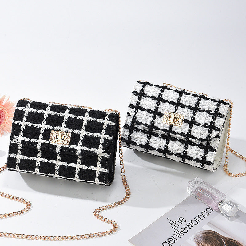 Women's Fashion Chain Western Style Simple Shoulder Bags
