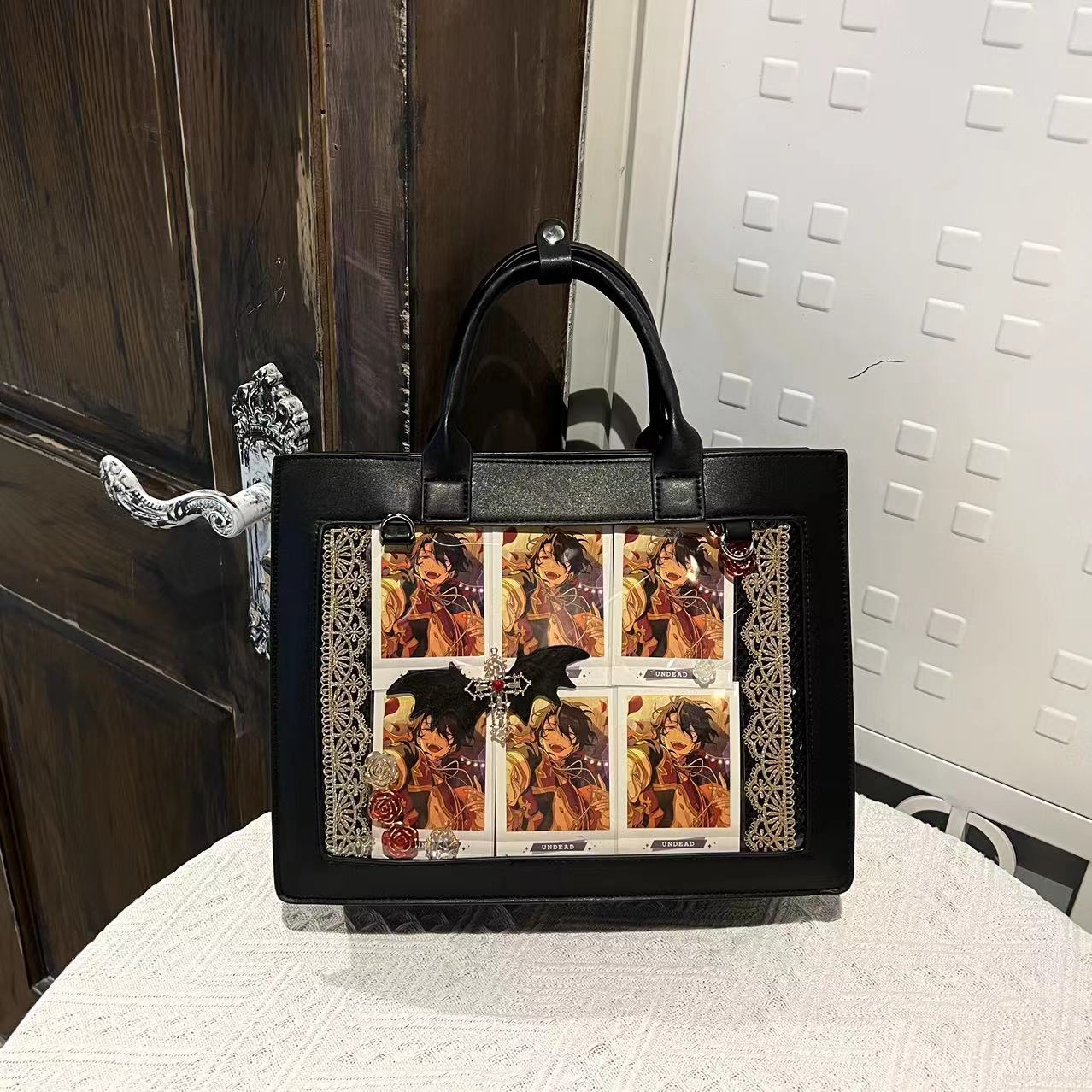 Women's Crocodile Pattern Cartoon Portable Large Capacity Commuter Handbags