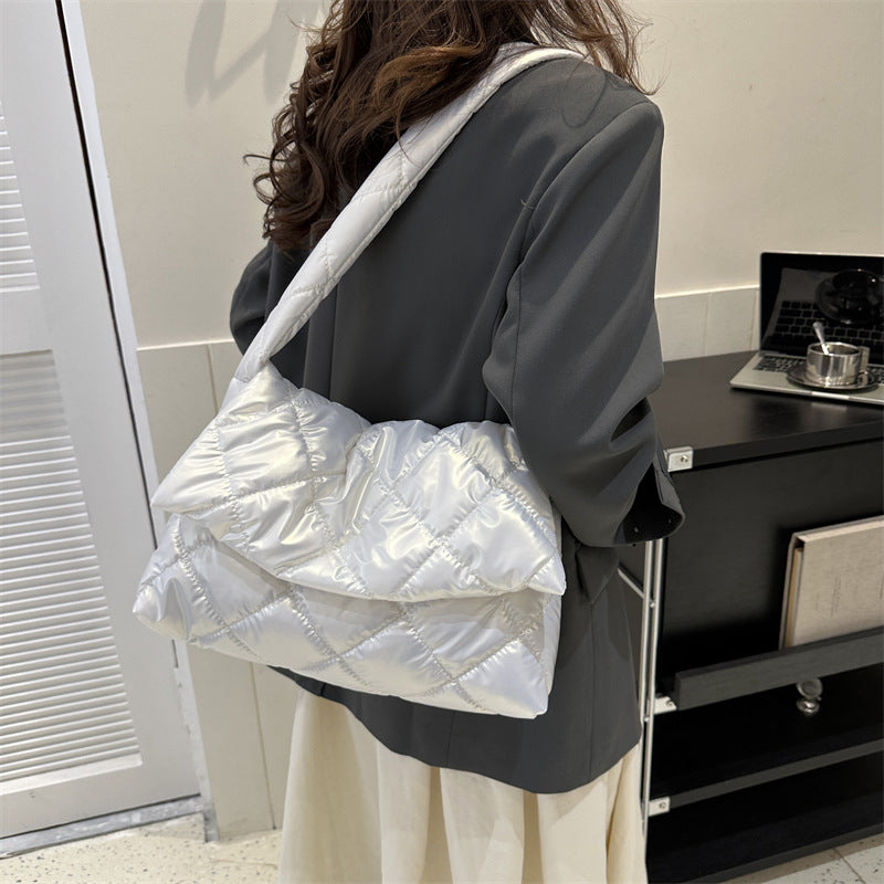 Women's Cloud Pleated Cool Large Capacity Cotton Shoulder Bags