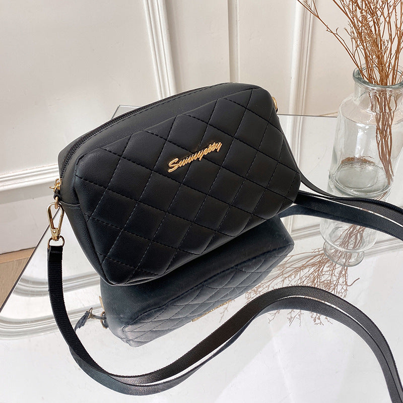 Attractive Stylish Women's Diamond Pattern Embroidered Crossbody Bags