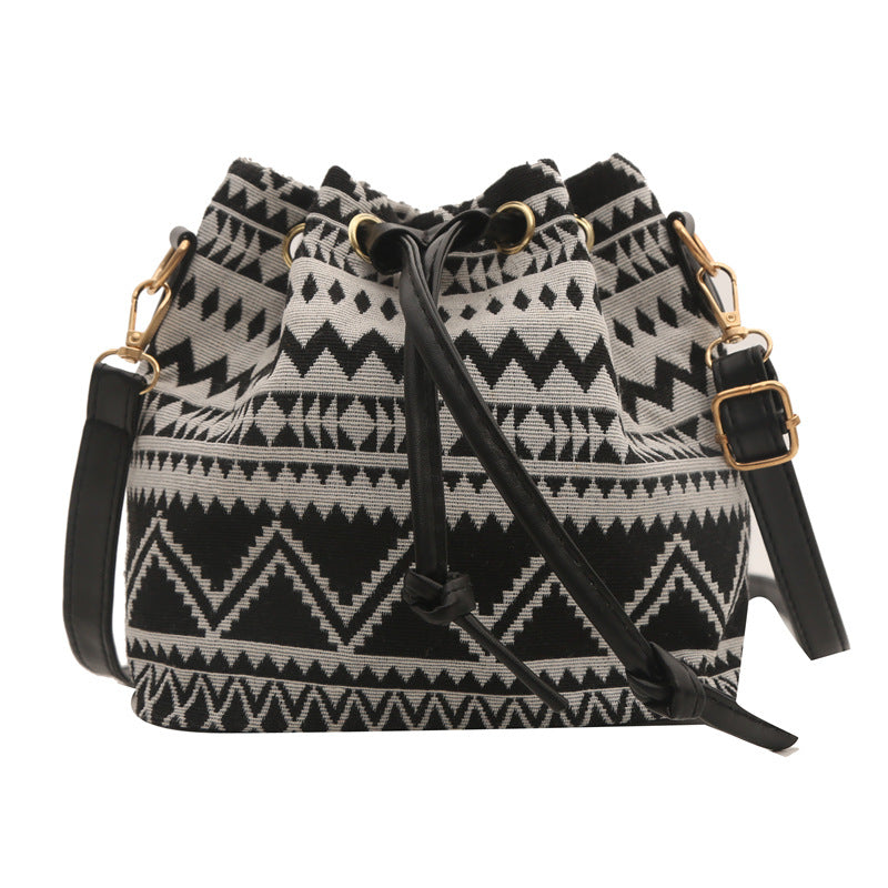 Women's Popular Western Style Ethnic Versatile Texture Bags