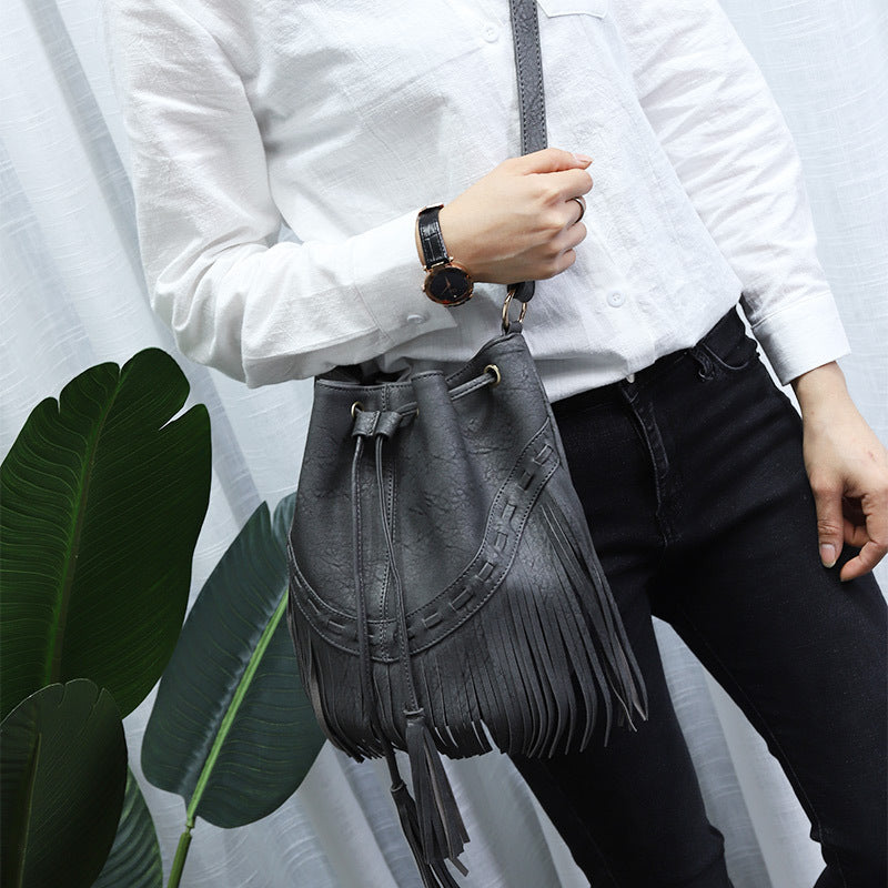 Durable Women's Drawstring Handmade Tassel Fashion Women's Messenger Bag
