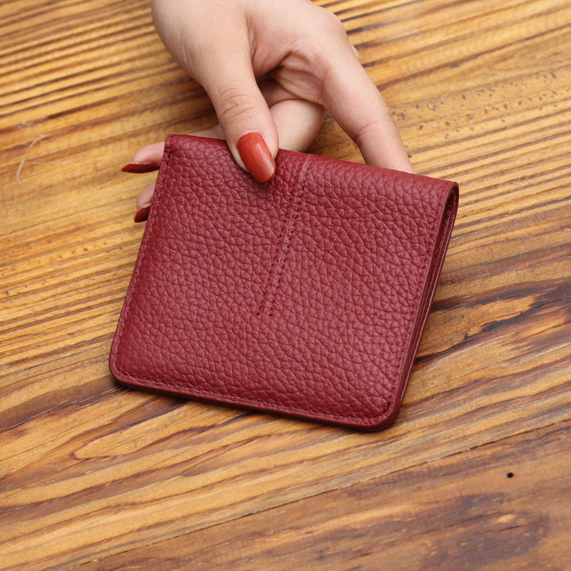 Women's First Layer Cowhide Simple Sewing Line Short Buckle