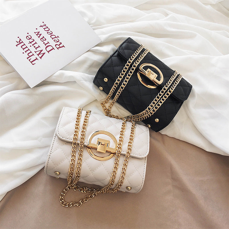 Women's Fashion Trendy Western Style Texture Chain Shoulder Bags