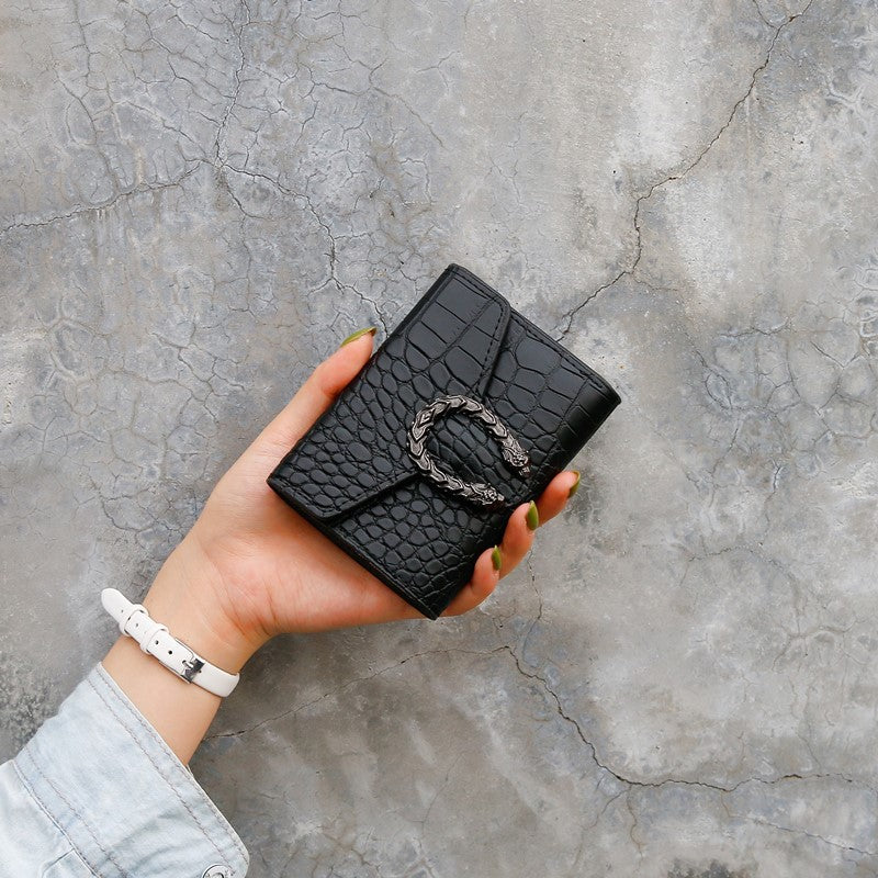 Innovative Women's Crocodile Pattern Simple Short Ladies Wallets