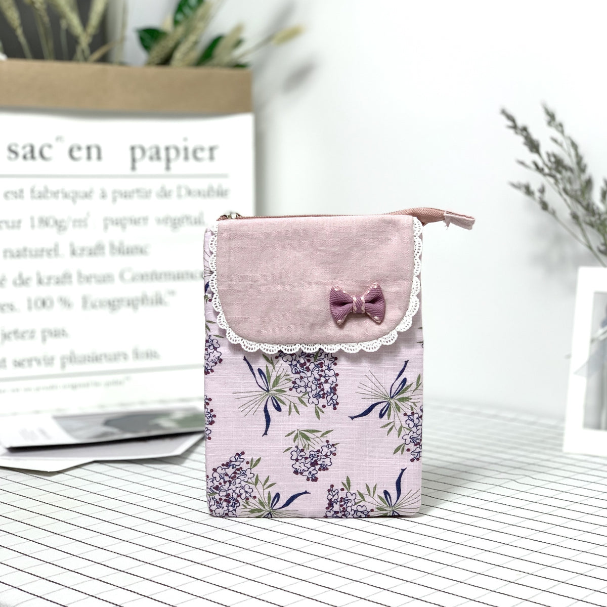Creative Zipper Mobile Large Capacity Fresh Women's Messenger Bag