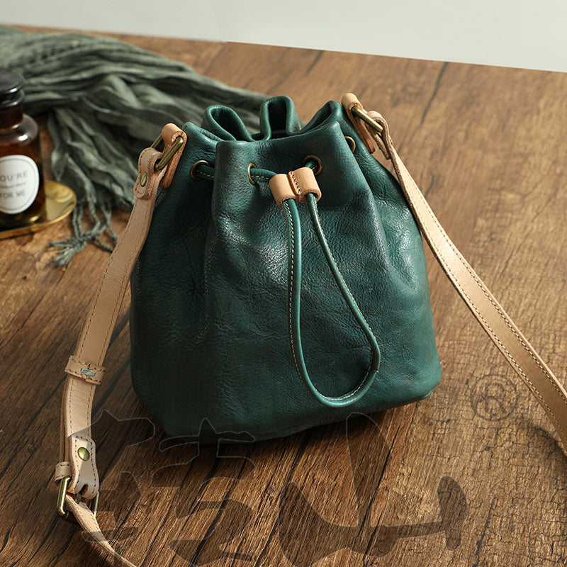 Women's Genuine Leather Vintage Handmade Vegetable Tanned Drawstring Crossbody Bags