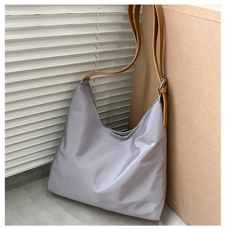 Women's Fashion Simple Western Style Underarm Hand Bags