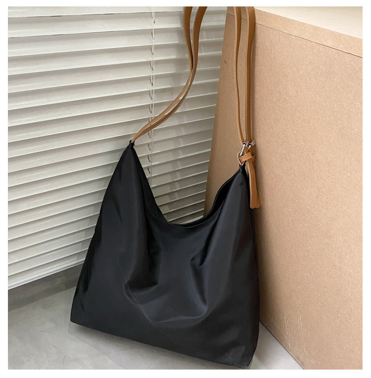 Women's Fashion Simple Western Style Underarm Hand Bags