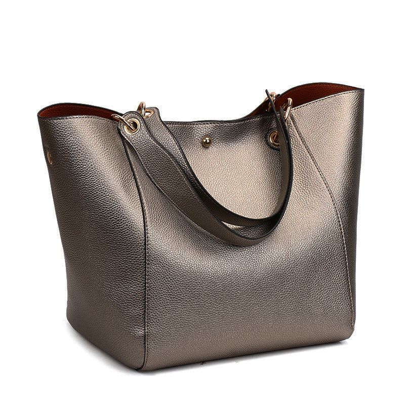 Women's Fashionable Large Capacity Magnetic Snap Women's Shoulder Bag
