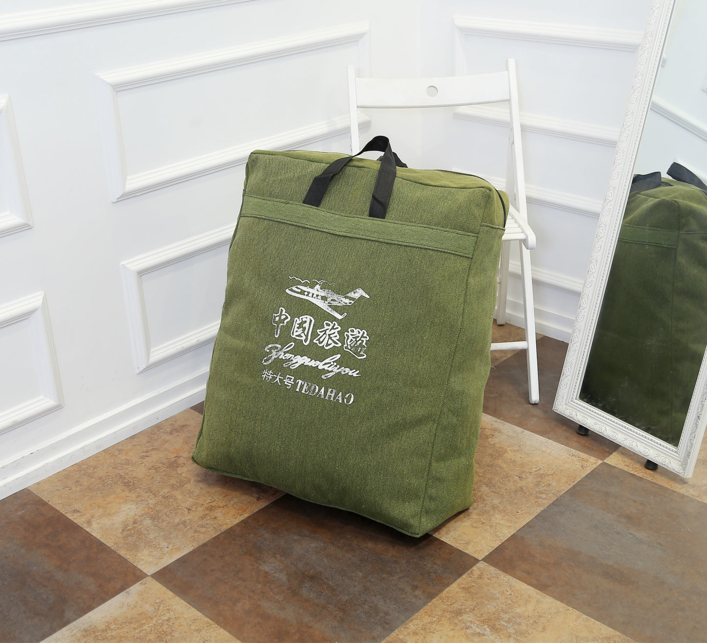 Creative Charming Thick Canvas Waterproof Moving Travel Bags