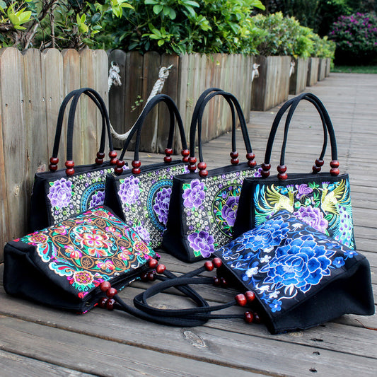 Women's Ethnic Style Embroidered Canvas Double Pull Handbags