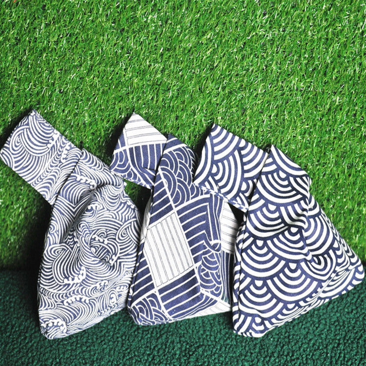 Simple Artistic Fresh Wrist Walking Mother Handbags