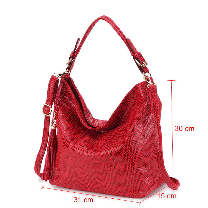 Beautiful Women's Russian Serpentine Tassel Moon Women's Shoulder Bag