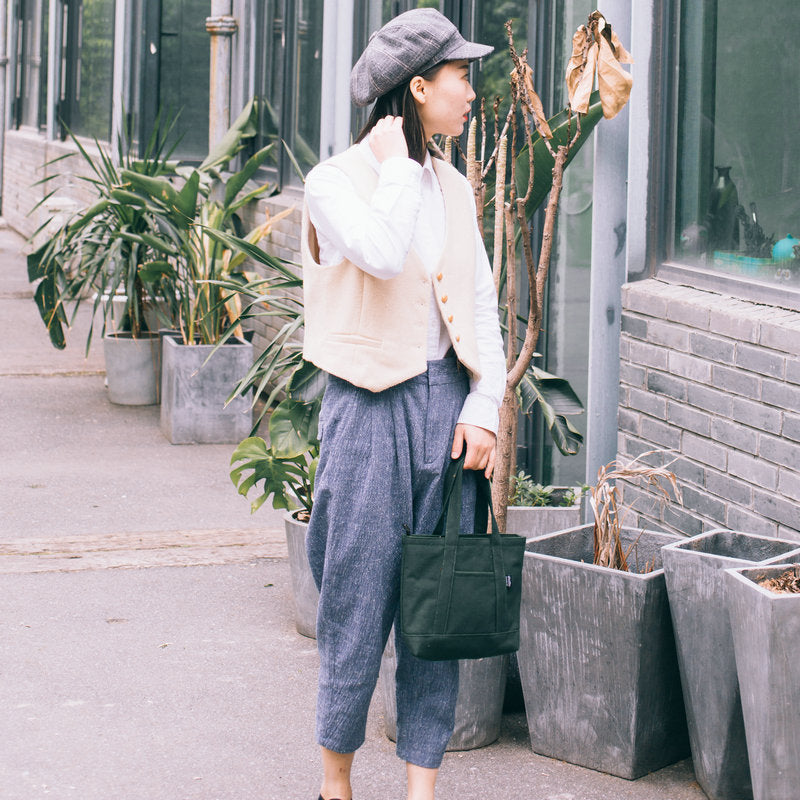 Women's Canvas Quality Personalized Simple Style Handbags