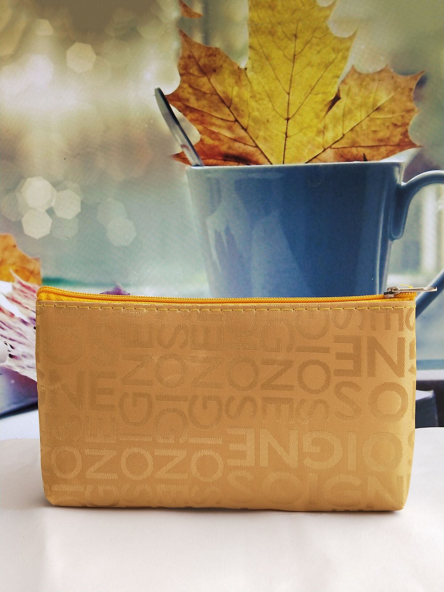 Women's Korean Leisure Letter Jacquard Horizontal Hand-held Cosmetic Bags