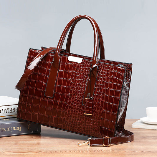 Women's Crocodile Pattern Fan Fashion Large Capacity Portable Handbags