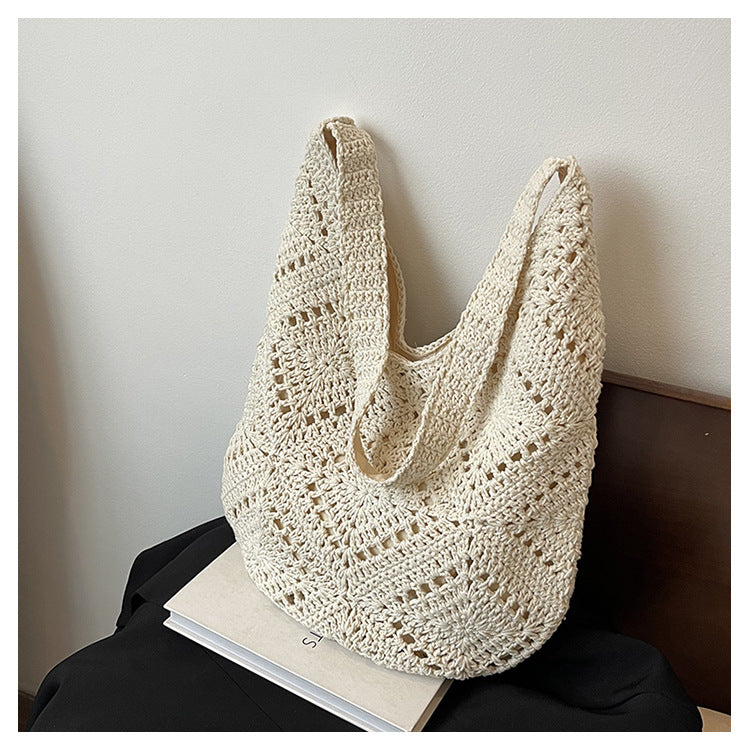 Women's Hand-woven Summer Popular Commuter Large Capacity Women's Messenger Bag
