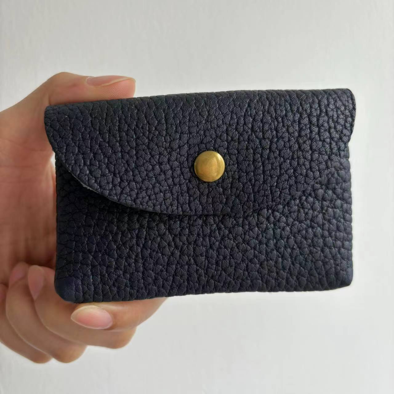 Women's & Men's & Cattlehide Leather Fashion Hidden Hook Card Holder