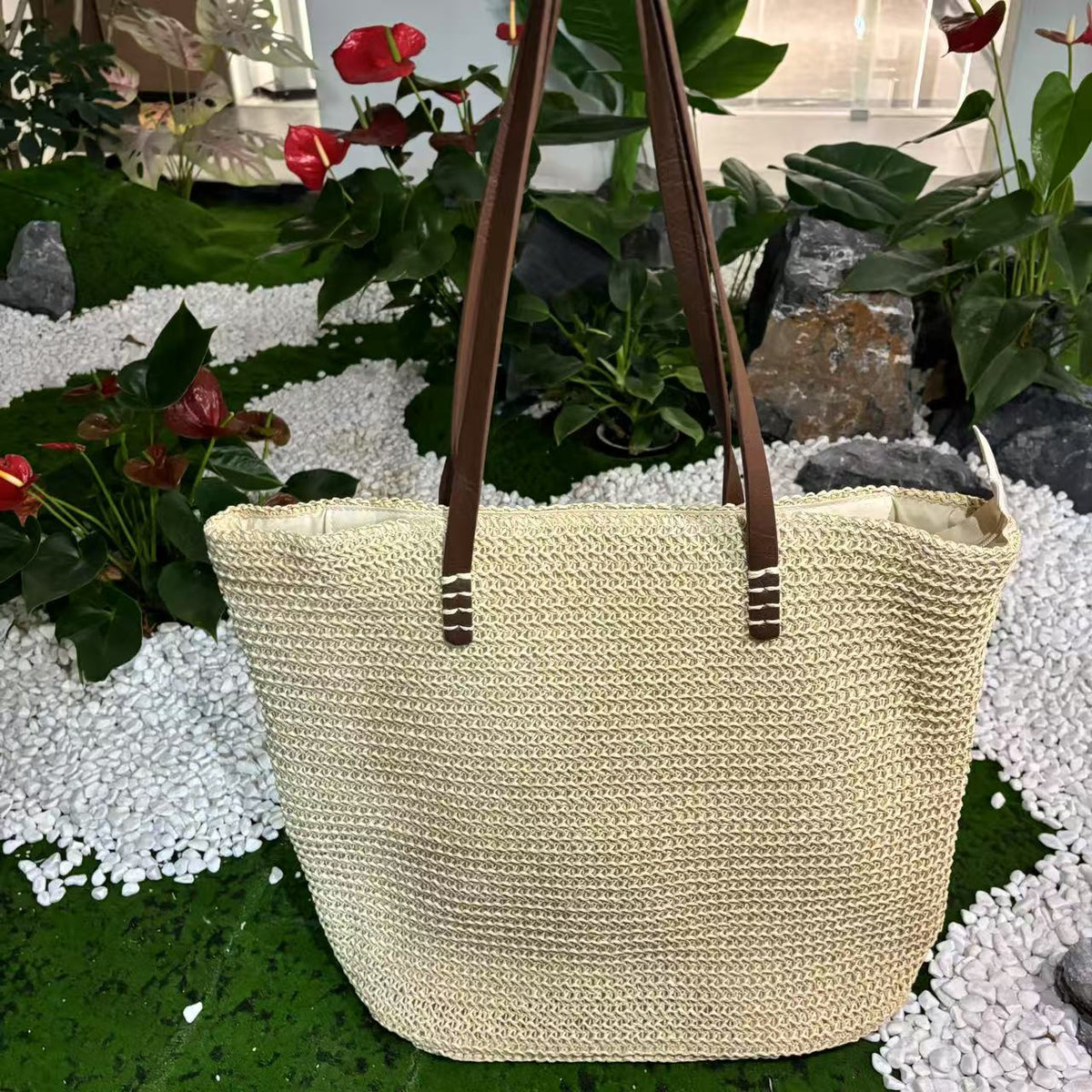 Women's Straw Woven Vacation Beach Large Capacity Women's Shoulder Bag