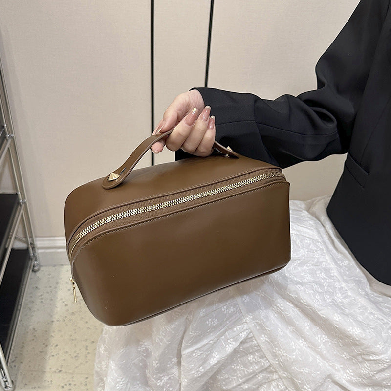 Portable Large Capacity Fashion High Sense Makeup Bag