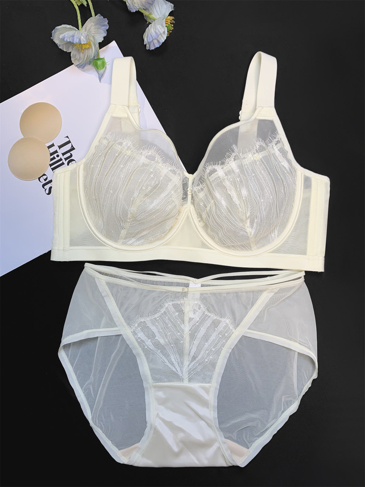 Women's Large Chest Slimming Thin Cup Sexy Underwear Push Lingerie Sets