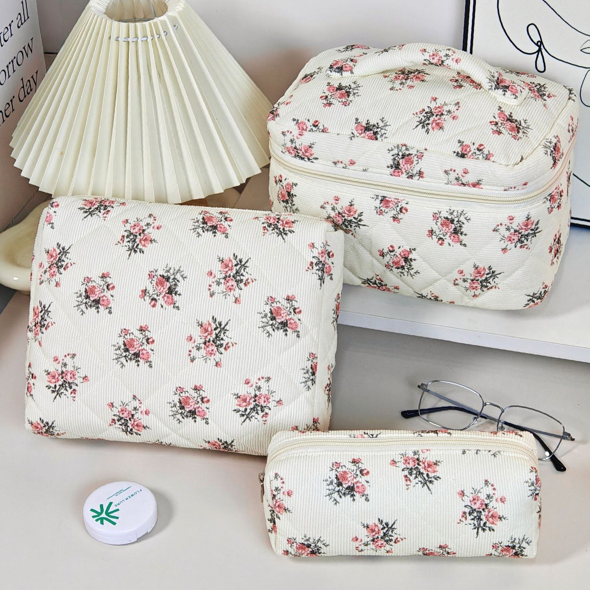 Women's Large Capacity Portable Floral Wash Quilted Cotton Pencil Makeup Bag