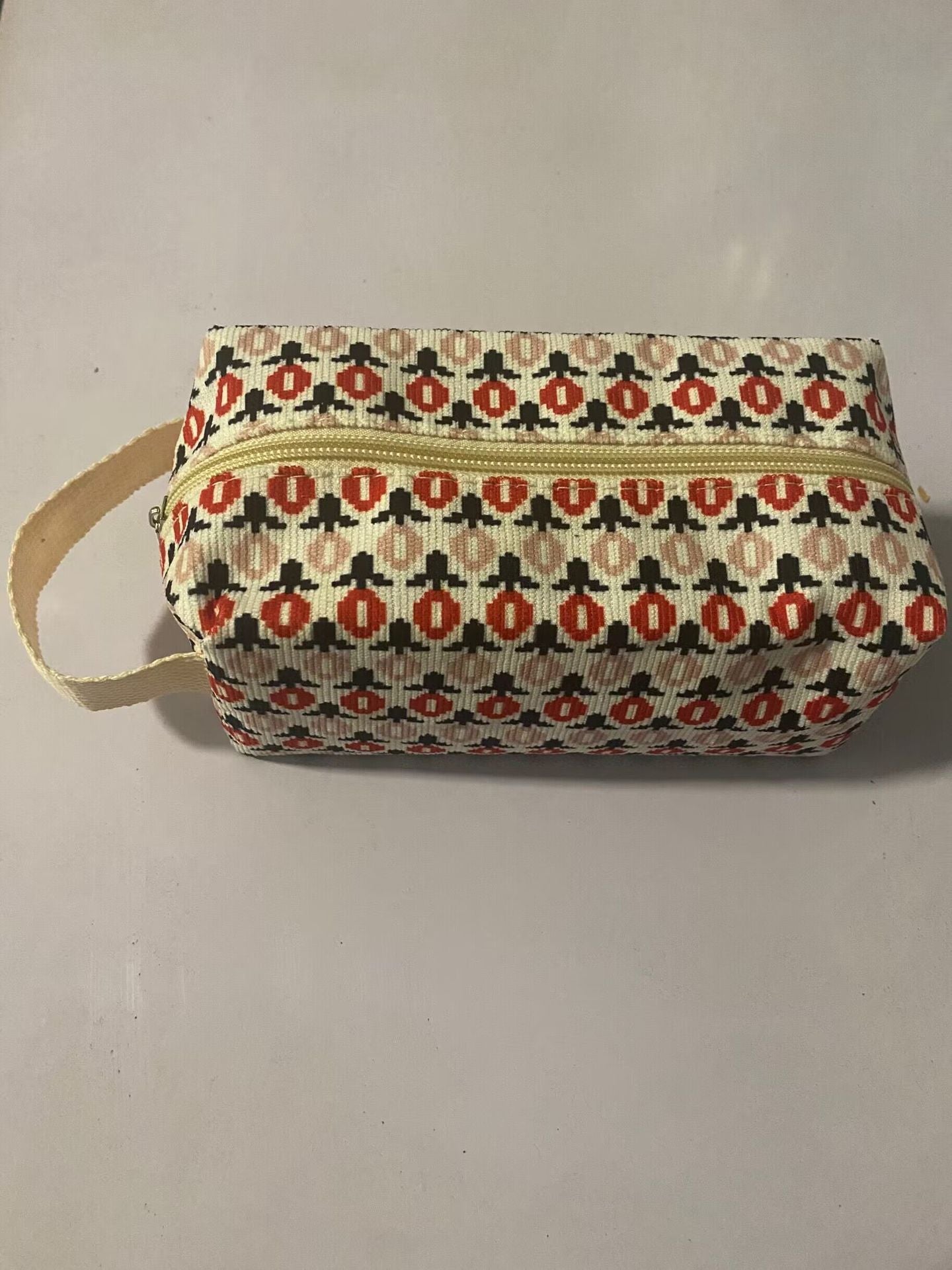 Niche Fashionable Toner Lotion Brush Portable Handbags