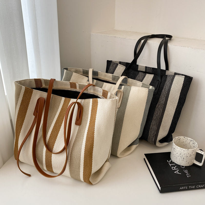 Women's Large Capacity Commuter Canvas Tide Fashion Shoulder Bags
