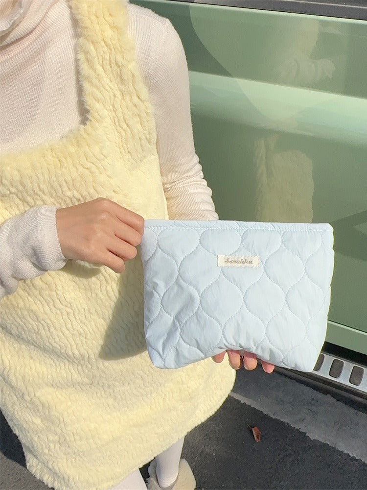 Women's Artsy Light Pink Quilted Clutch Change Storage Cosmetic Bags