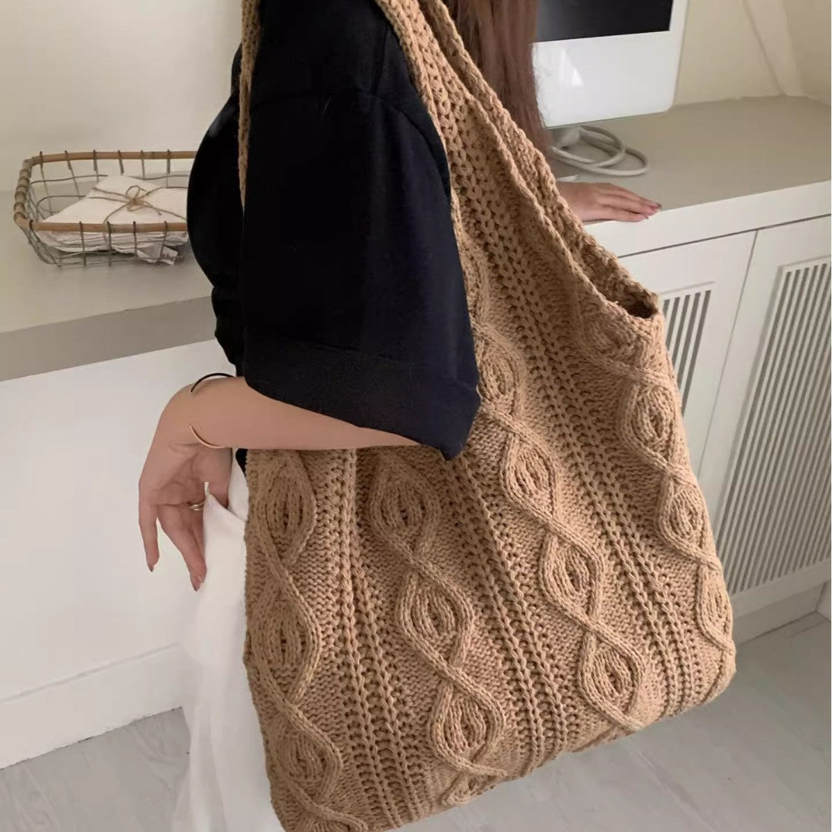 Sister Striped Knitted Large Capacity Woven Women's Shoulder Bag