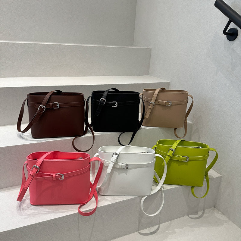 Women's Simple Stylish Textured Now Popular Soft Surface Trendy Women's Shoulder Bag