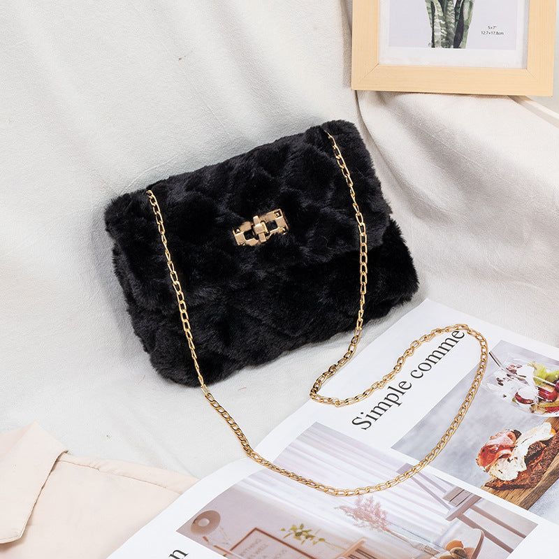 Charming Women's Furry Fashionable Korean Chain Crossbody Bags