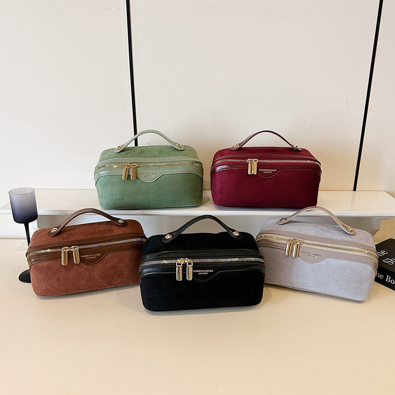 Retro Large Capacity High-grade Portable Cosmetics Storage Makeup Bag