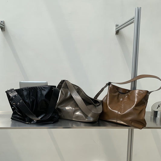 Large Capacity Texture Western Style Wide Strap Shoulder Bags