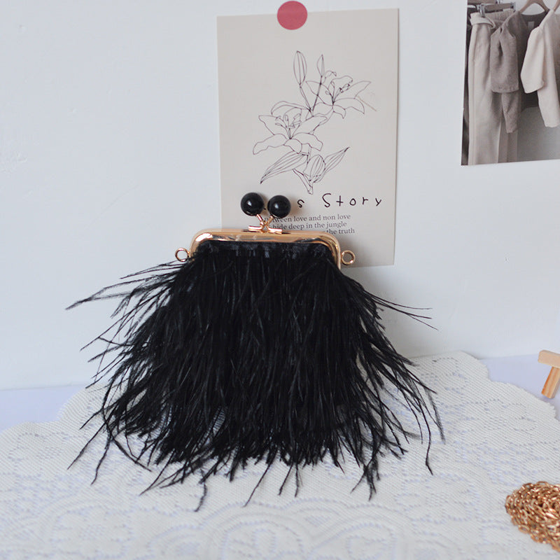 Women's Affordable Luxury Style Niche Furry Dinner Mini Ostrich Fashion Clutch Purses