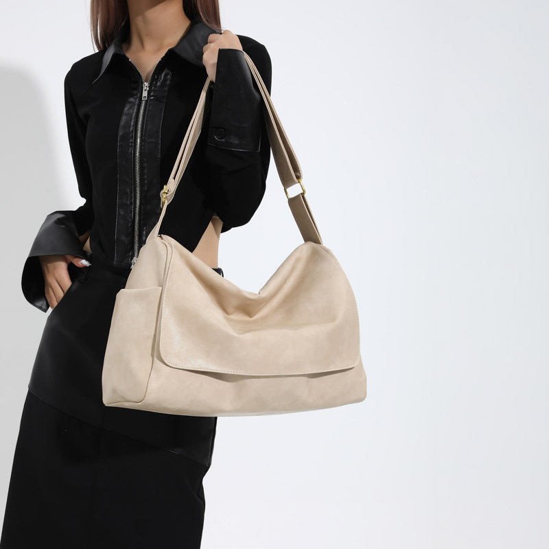 Design Retro Oil Wax Bright Noodle Simplicity Large Capacity Women's Messenger Bag