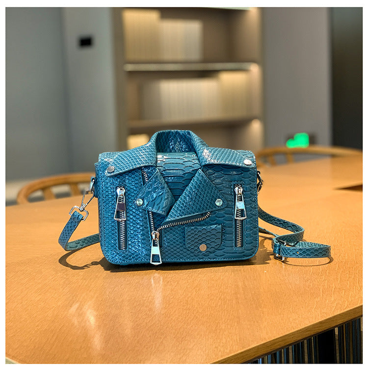 Women's Individual Clothes Korean Fashion Rivet Women's Messenger Bag