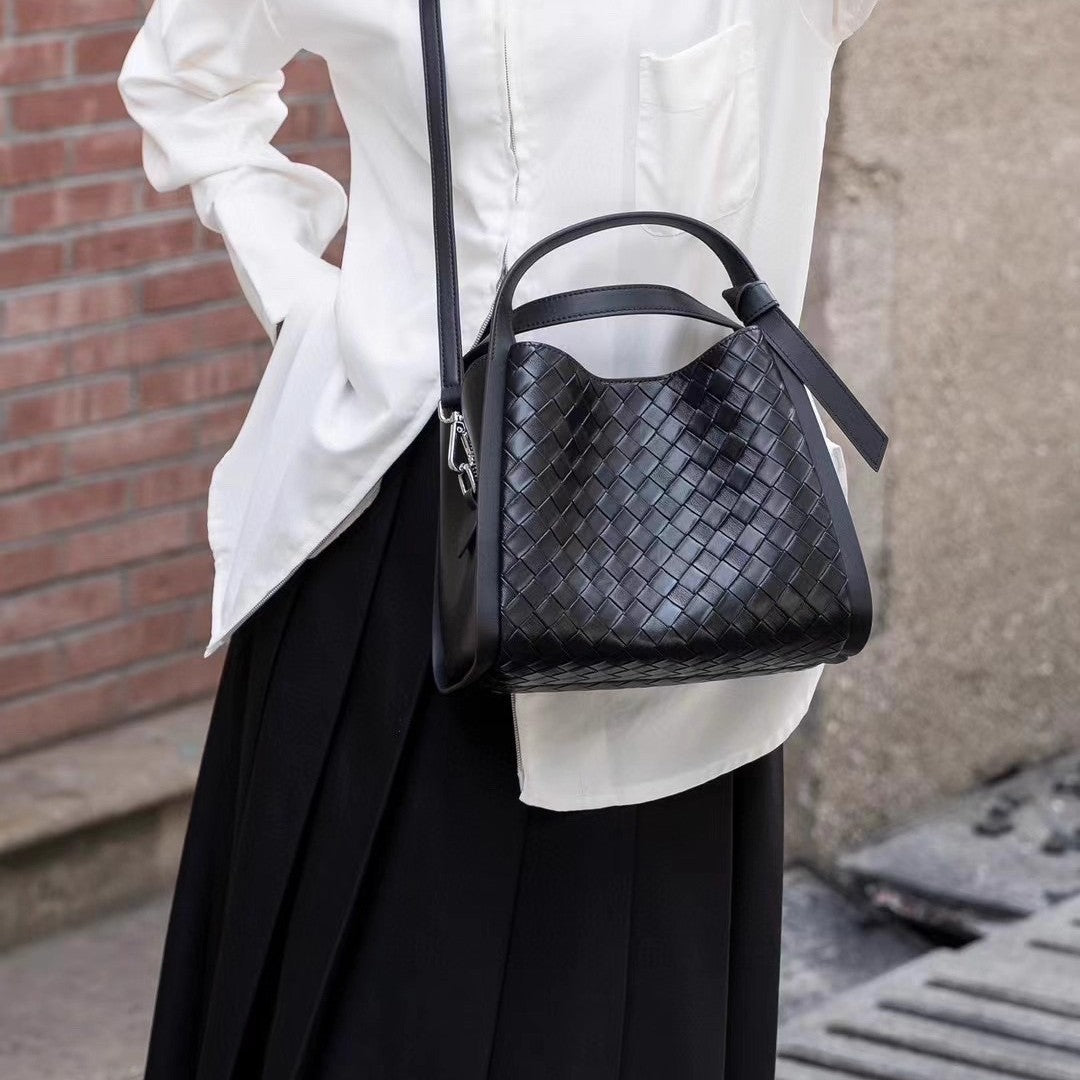 Women's Woven Western Style Vegetable Basket Design Women's Shoulder Bag