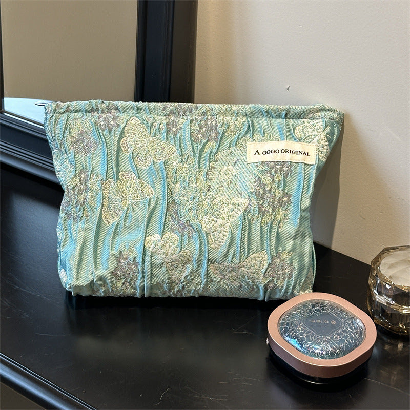 Butterfly Three-dimensional Relief Pleated Print Portable Makeup Bag
