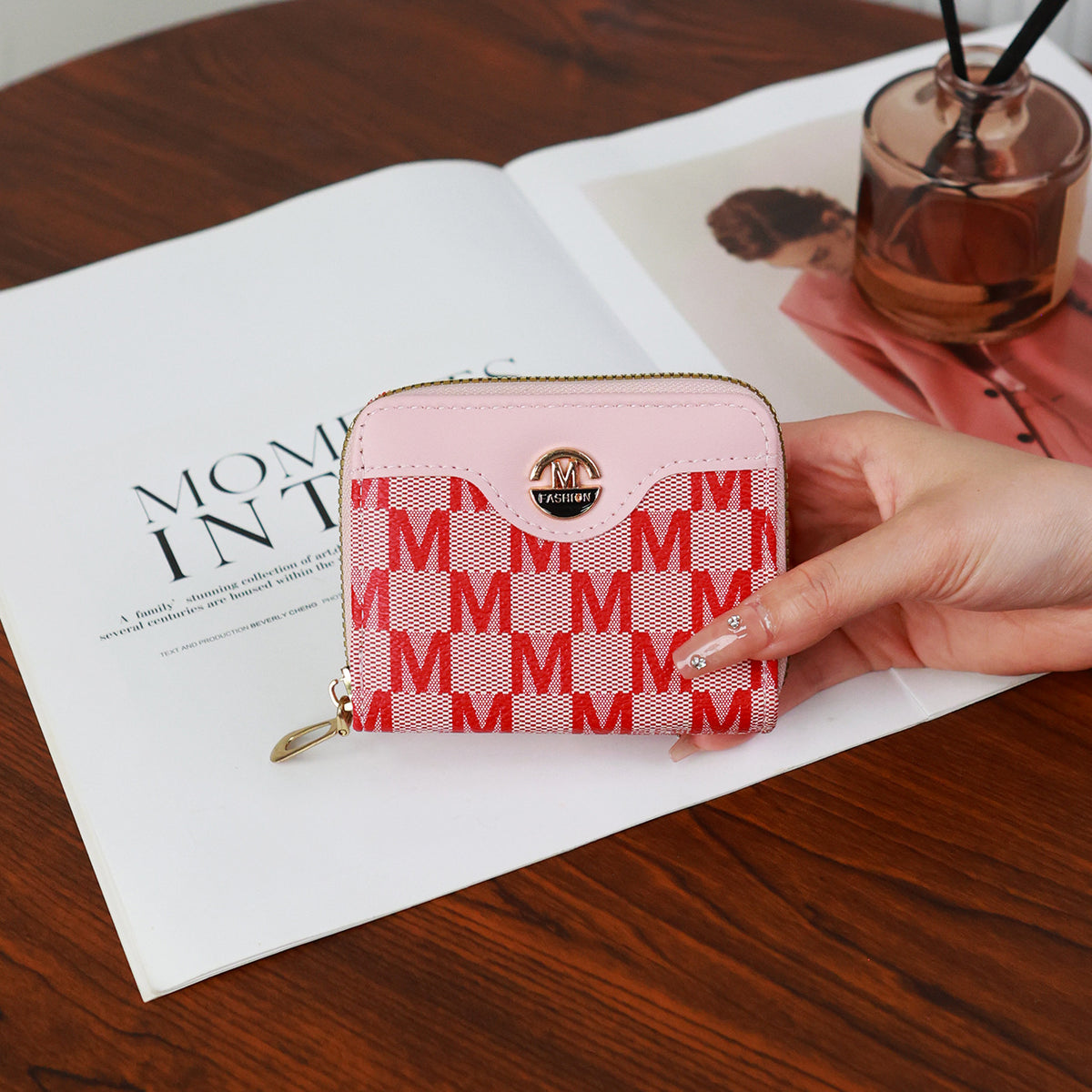 Casual Women's Short Zipper Simple Fashion Purses