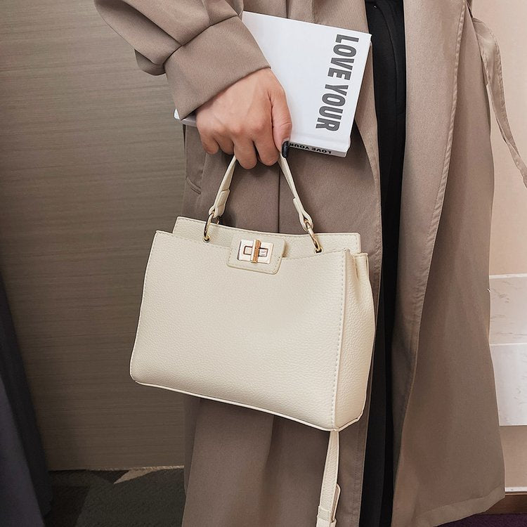 Women's Latch Trendy Good Texture Personality Handbags